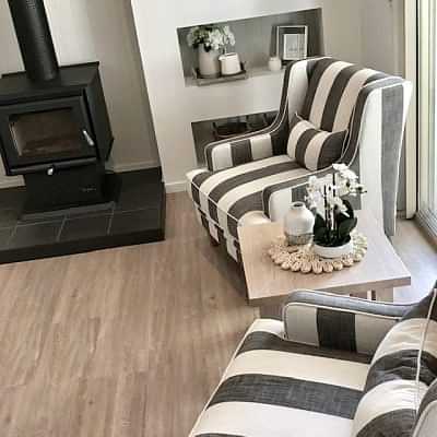 lounge Room 4